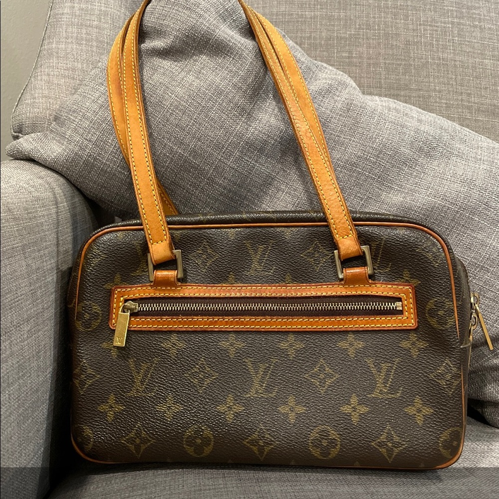 Louis vuitton cite mm